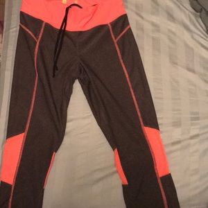Workout capris